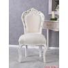 Židle v bílé barvě
