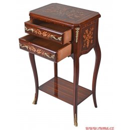 Odkládací stolek v barokním...